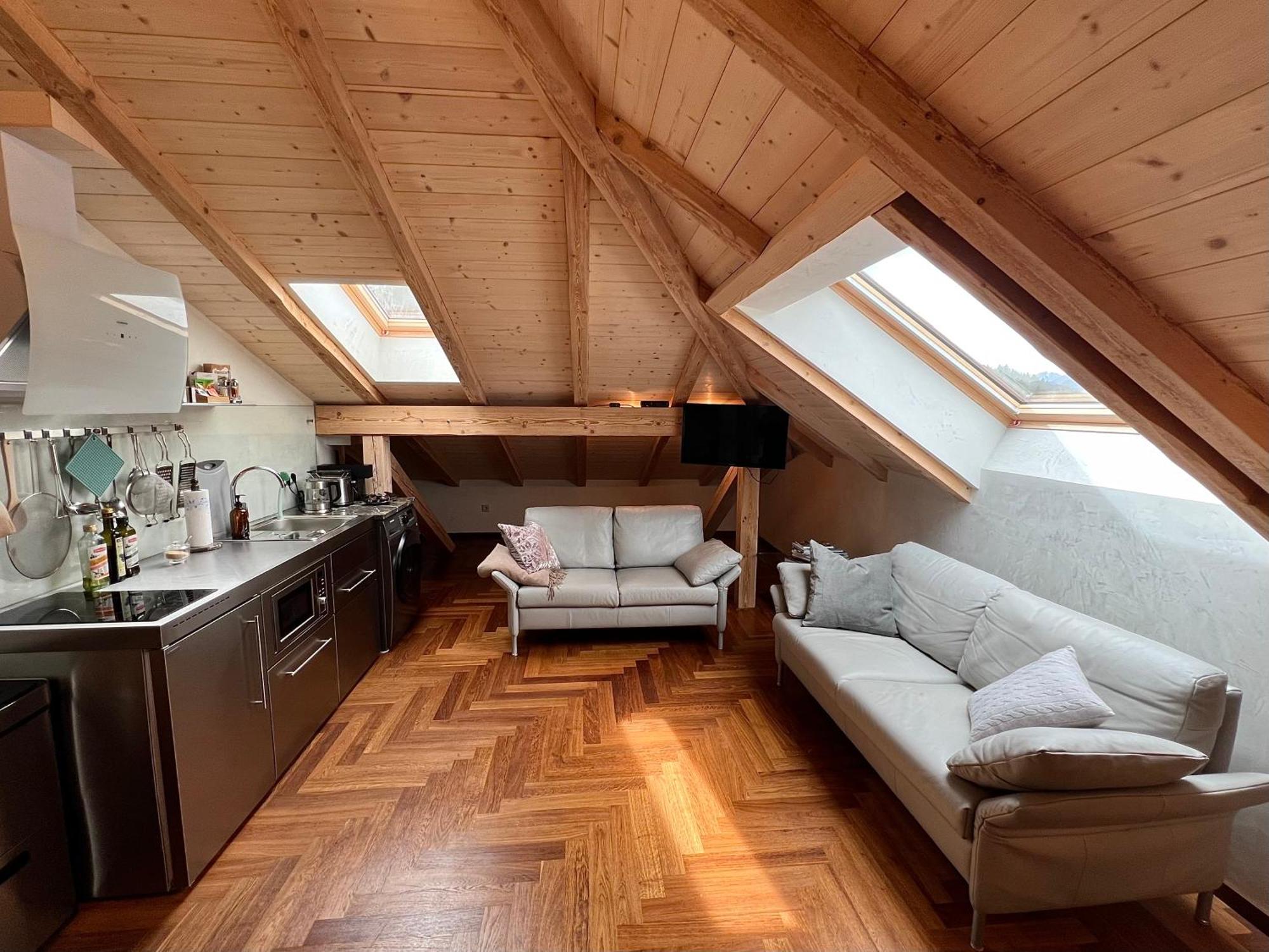Haus Am Berg, 954 Hm, 82493 Klais Apartment Krün